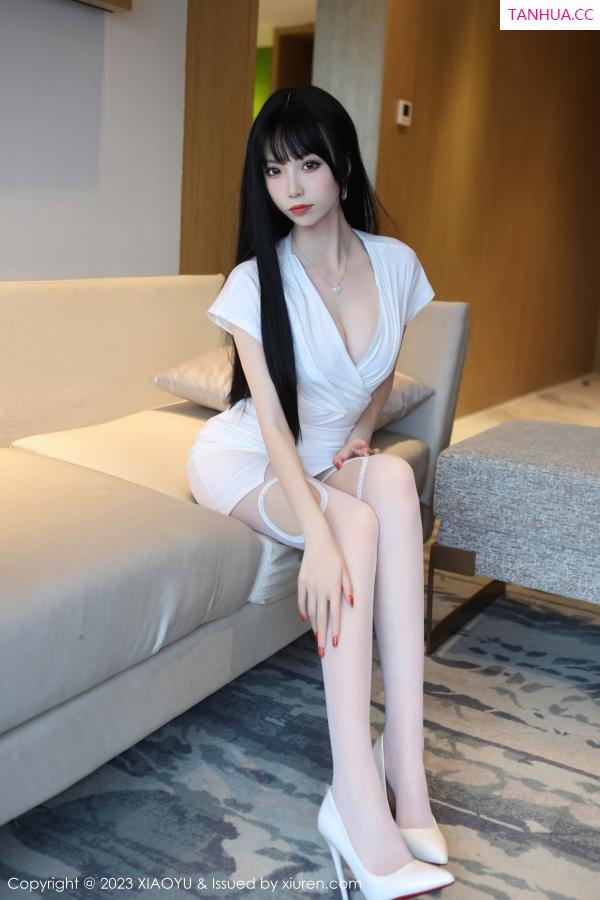   [XiuRen]高清写真图 2023.06.12 No.6897 江七七 丝袜美腿第3张图片